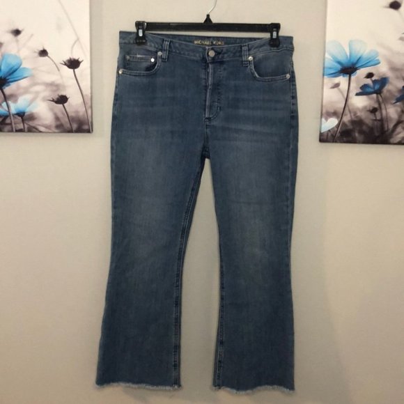 NWOT, MICHAEL MICHAEL KORS Stretch Denim High-Rise Frayed Jeans - Picture 9 of 11